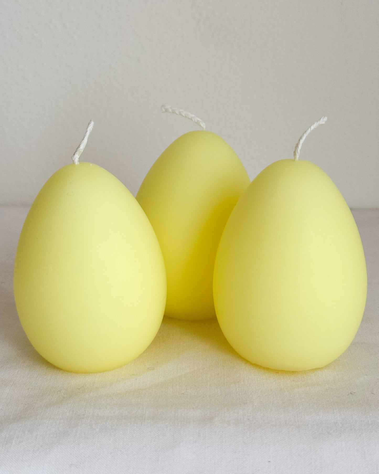 Mini ägg (3 st) gula, soft av syren
