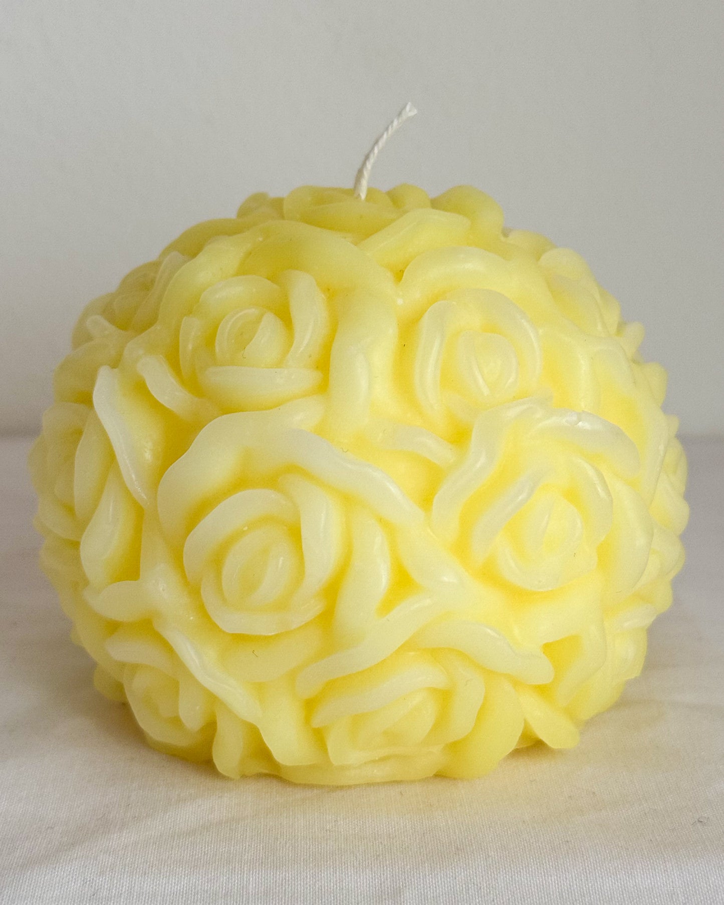 Ros-boll stor ( gul) doft av äppelblom